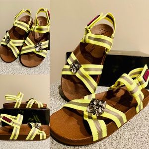 Juicy Couture Sandals 💯💯